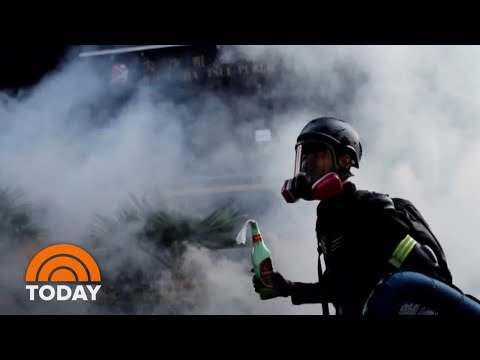 hong-kong-police-storm-campus-occupied-by-protesters-|-today