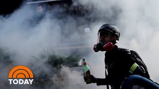 Hong Kong Police Storm Campus Occupied By Protesters ...