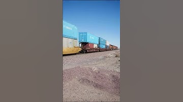 BNSF 8108 HIGH SPEED STACK TRAIN