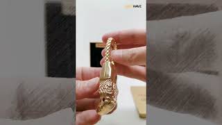 Exclusive UAE Golden VIP Keychain. Great Gift for Any Occasion. screenshot 4