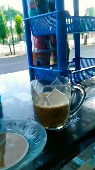 Secangkir kopi di pagi hari ☕ #shortsvideo #kopi  #kopisusu