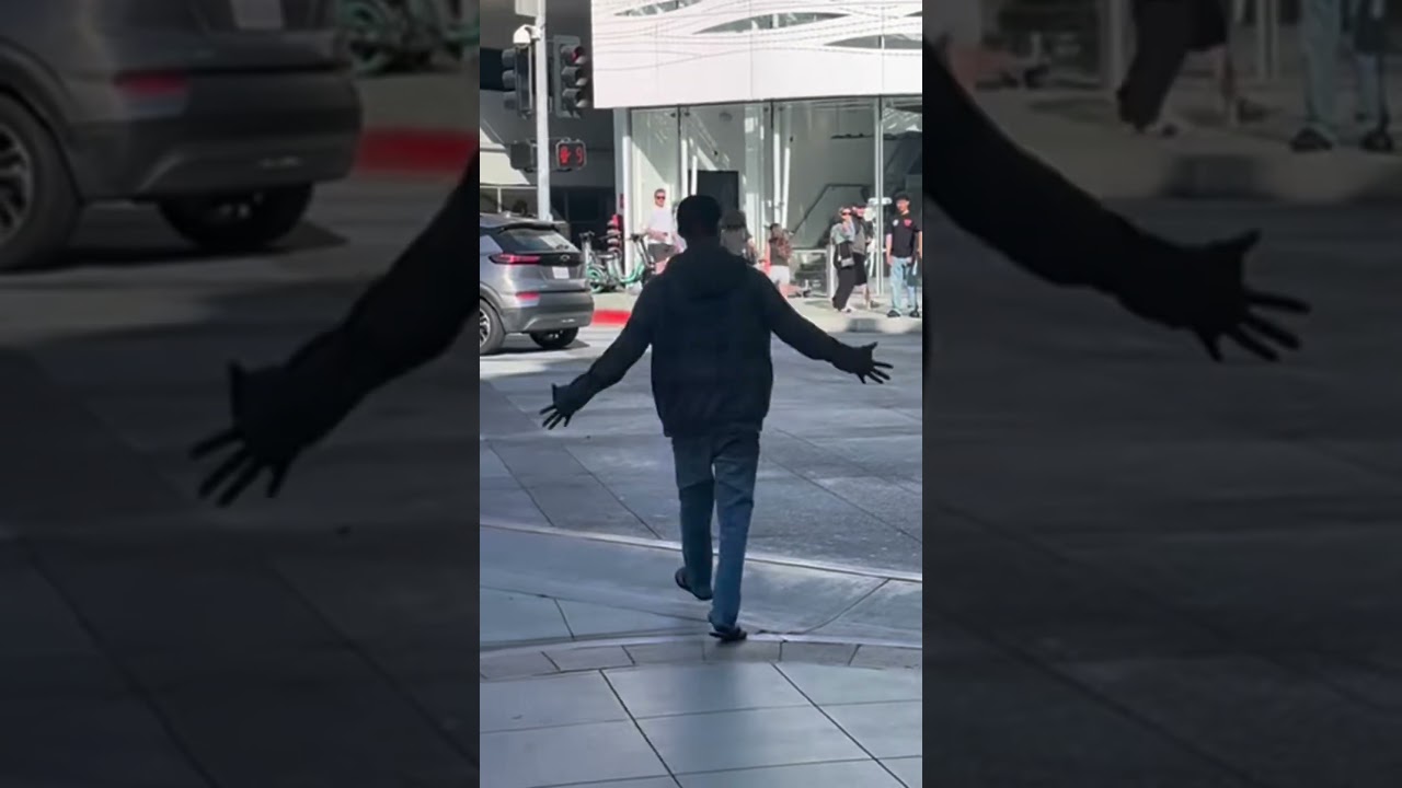 Jewish Couple Attacked By Man Yelling Profanity, Waving Baseball Bat