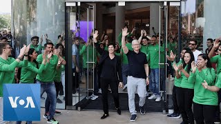 Apple Opens First Store in India | VOANews