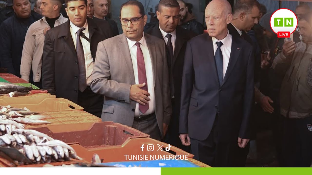 رئيس الجمهورية قيس سعيّد في زيارة لعدد من الأحياء بالعاصمة