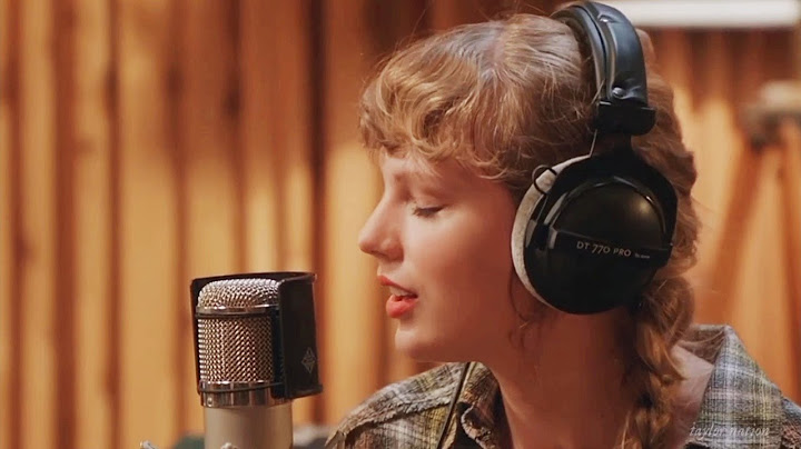 Cardigan Acoustic version - Acoustic performance video thumbnail