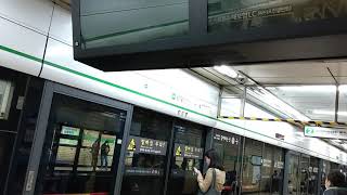 서울교통공사 2호선 4차분 274편성 성수행 신당역 진입