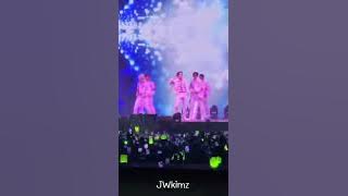 [FANCAM] 20221015 WAYV - Love Talk at #안녕BANGKOK
