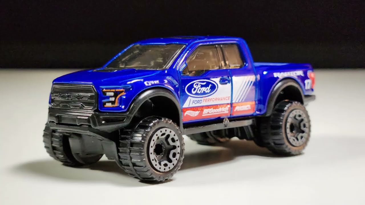 Hot Wheels Mainline Review: '17 Ford F 150 Raptor | 2025 HW Dirt