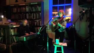 We Sang Over The Rainbow (Cosy Sheridan)