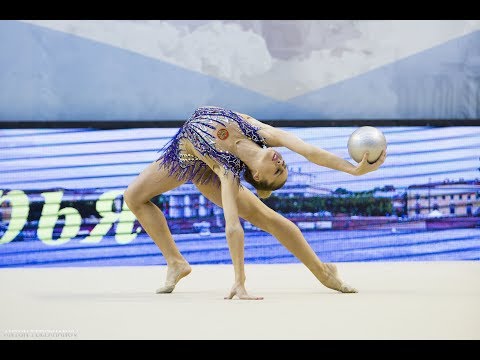 Зайцева Дарья мяч