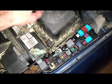 2007 Toyota Corolla AC Relay and Fuse Location