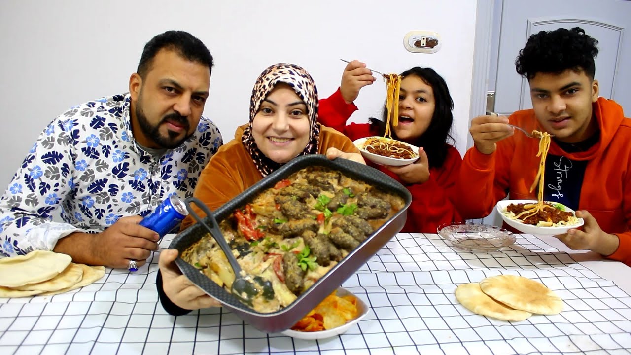 كان ناقص ياكلوا الصنيه مع الاكل