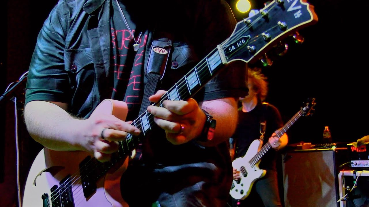 Mammoth - "Take A Bow" - WDHA Exclusive Show