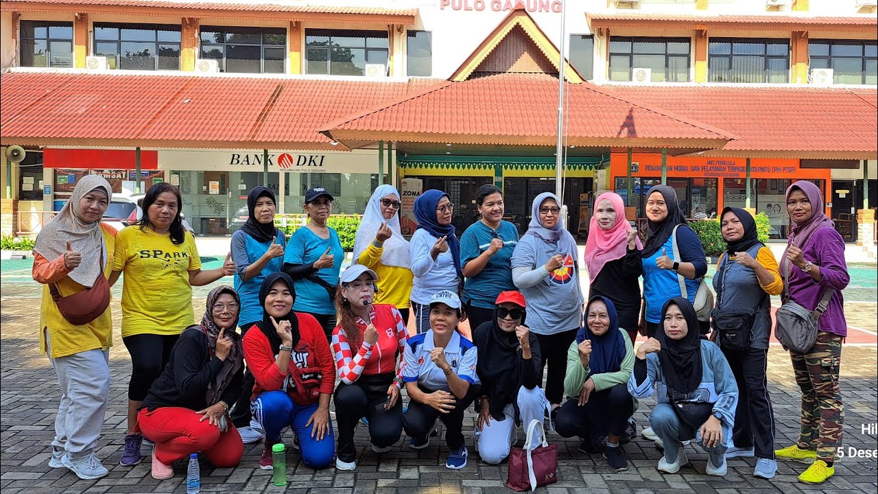 ADA GERAKAN GANGNAM NYA...LOKIT DEH