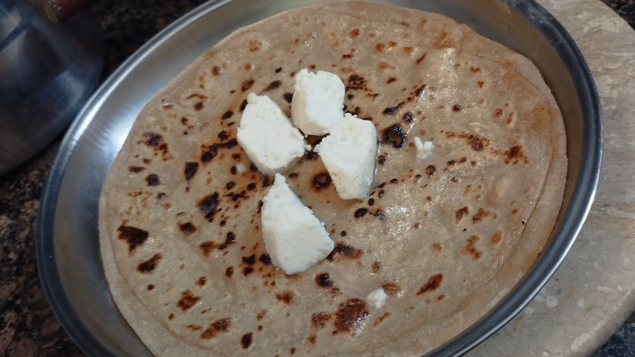Meethi roti makkhan ke Sath gurh wali roti bnaye or winter season ke ...