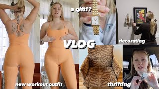 Vlog | New Workout Outfit + New Furniture + Thrifting
