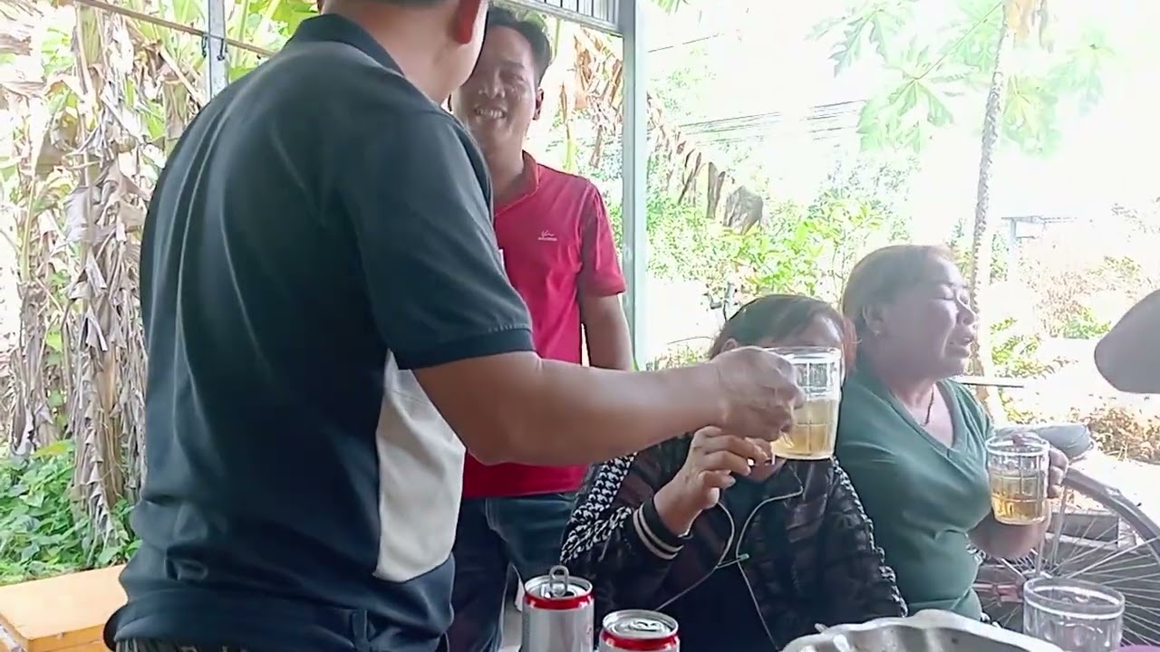 Vững  . Trình bày con út. ..