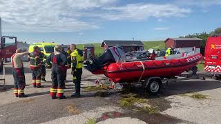 26.08.23 | Shorts | Nyord |  Båd kæntret i havn | Boat capsized in port at Nyord Island
