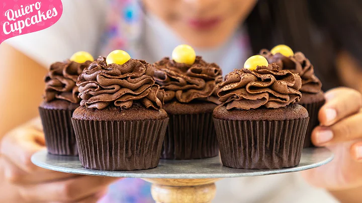 CUPCAKES DE CHOCOLATE IRRESISTIBLES CON UN TOQUE D...