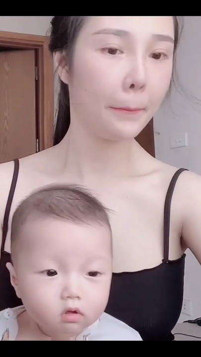 Nuôi con bằng sữa mẹ cùng bà mẹ xinh đẹpMom&Baby #beautiful #breastfeeding #amazing