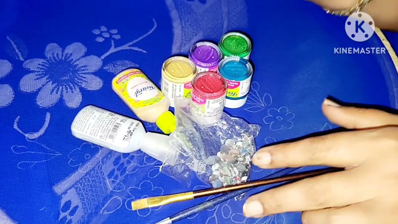 Dark colour sareesకి 🥻ఎలాంటి paints suit అవుతాయో ఈ వీడియోలో తెలుసుకోండి.