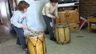 BOMBOS LEGUEROS  Tobìas y Bernardo!!