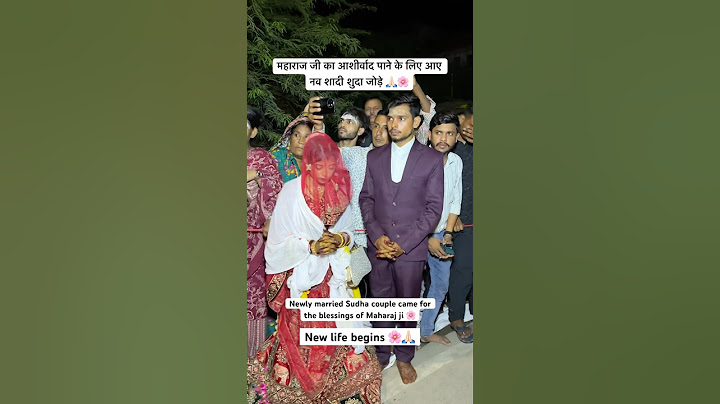 Newly married  couple came for the blessings😇#trending #vrindavan #premanandjimaharaj #radha#wedding
