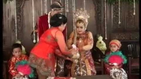Prosesi adat KROBONGAN - KACAR KUCUR dalam pernikahan gaya Solo