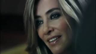 hitwoman with blonde hair 5235