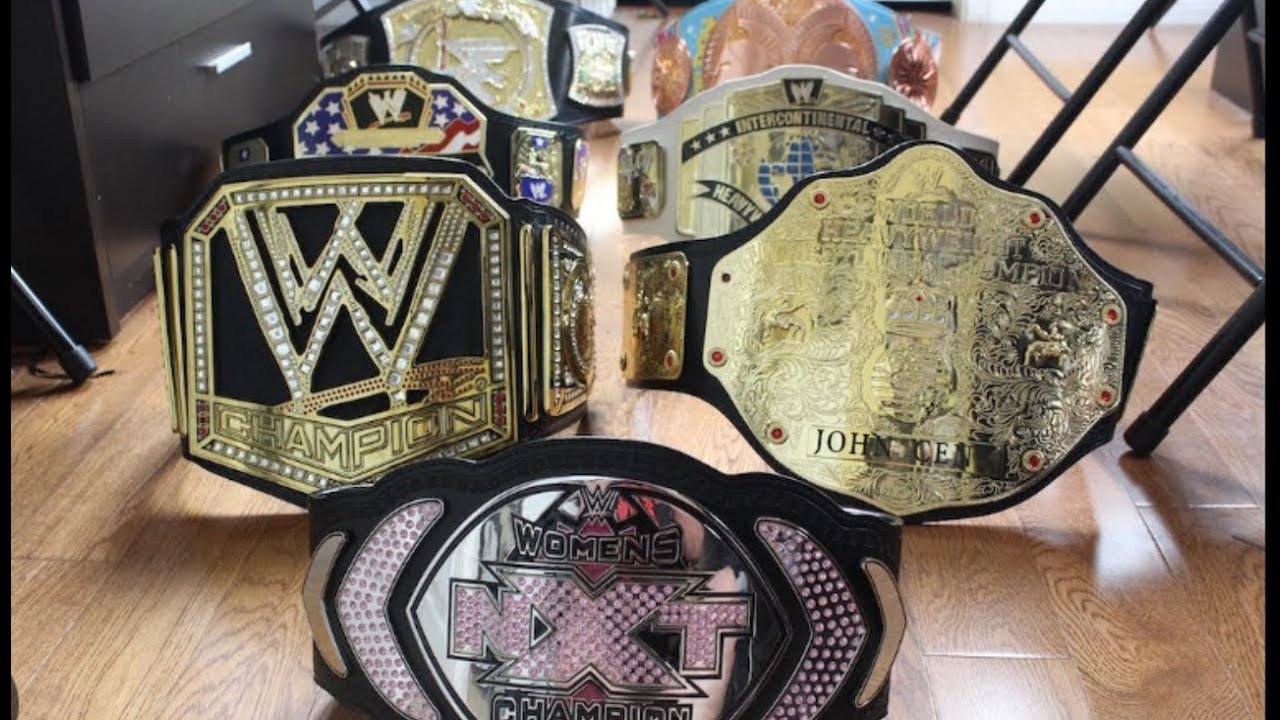 HOW TO HANG A WWE REPLICA TITLE BELT!!! WWEHOWTO YouTube