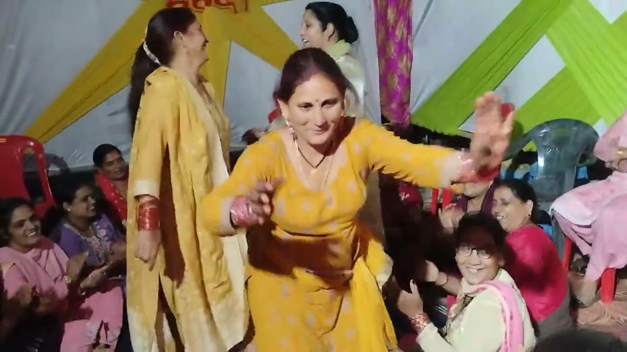 भेडु बड़ा चंदरा चुगदा बगाने खेत | Himachali Gidda | Himachali Bhajan | Pahadi Bhajan |