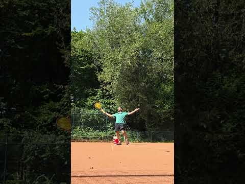 Тренируем подачу в теннисе, сбиваем мишени #tennis #теннис #тренировка