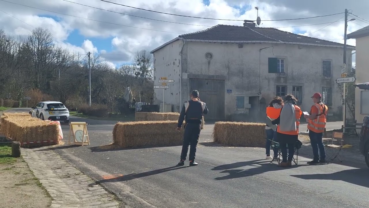 Sa passe tranquille sûr le ralentisseur Rallye National de Meuse 2026