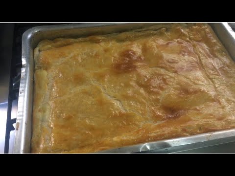 Torta de frango com massa folhada. Passo a passo na descrição do vídeo 🥰