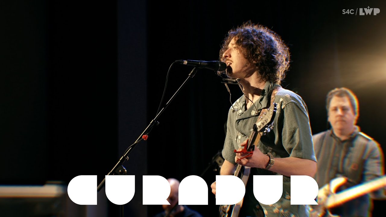 Cowbois Rhos Botwnnog - Clawdd Eithin | CURADUR