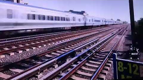 TSW 2020: LIRR M7 Express flies Through Queens Village