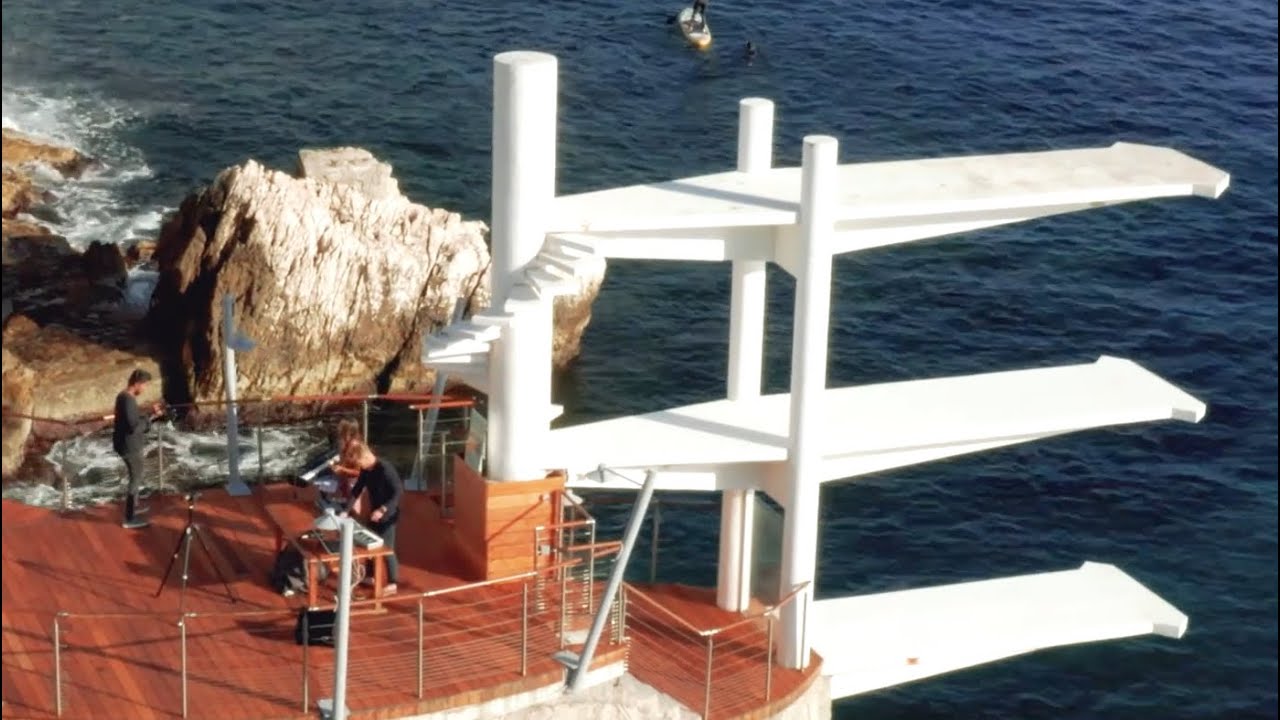 Faites leur la danse & La Namoura - Séléné