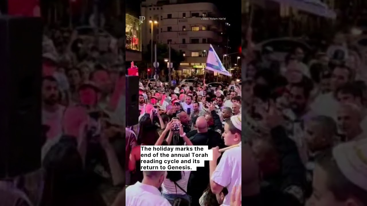 Tel Aviv crowds gather to celebrate Simchat Torah