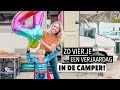 Jarig op reis & Sas opgelicht op de markt! | Sas + Syb