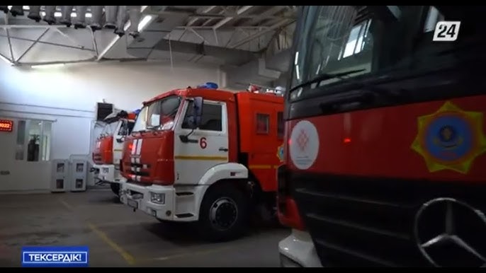 Презерватив және вазелинмен алғаш рет анальді секс (жеке)