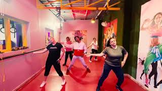 Lat Lag Gayee | Zumba | Dance Workout | With | Sanket Gupta | #zumba #dance #fitness #yoga Resimi