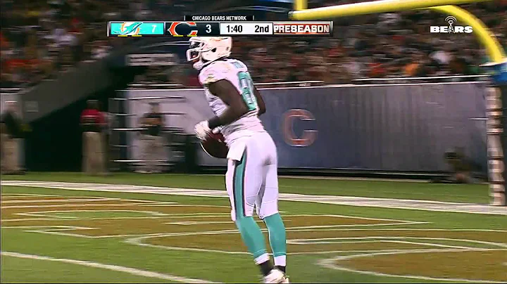 LaRon Byrd makes a great diving catch for a 35-yar...