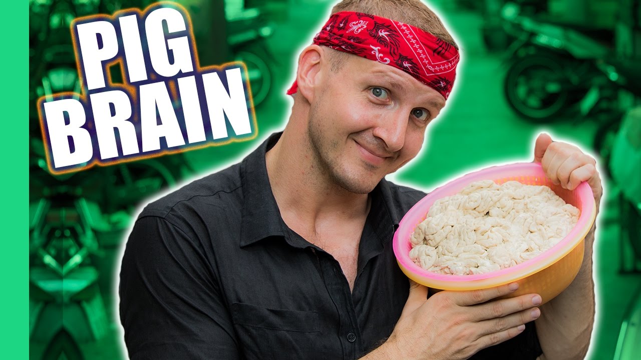 Pig Brain Soup (Súp cua óc heo) -  Vietnamese Street Food! | Best Ever Food Review Show