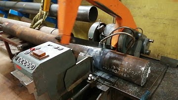 Kasto powered hacksaw cutting steel/shaft to size. The Old school way 👍