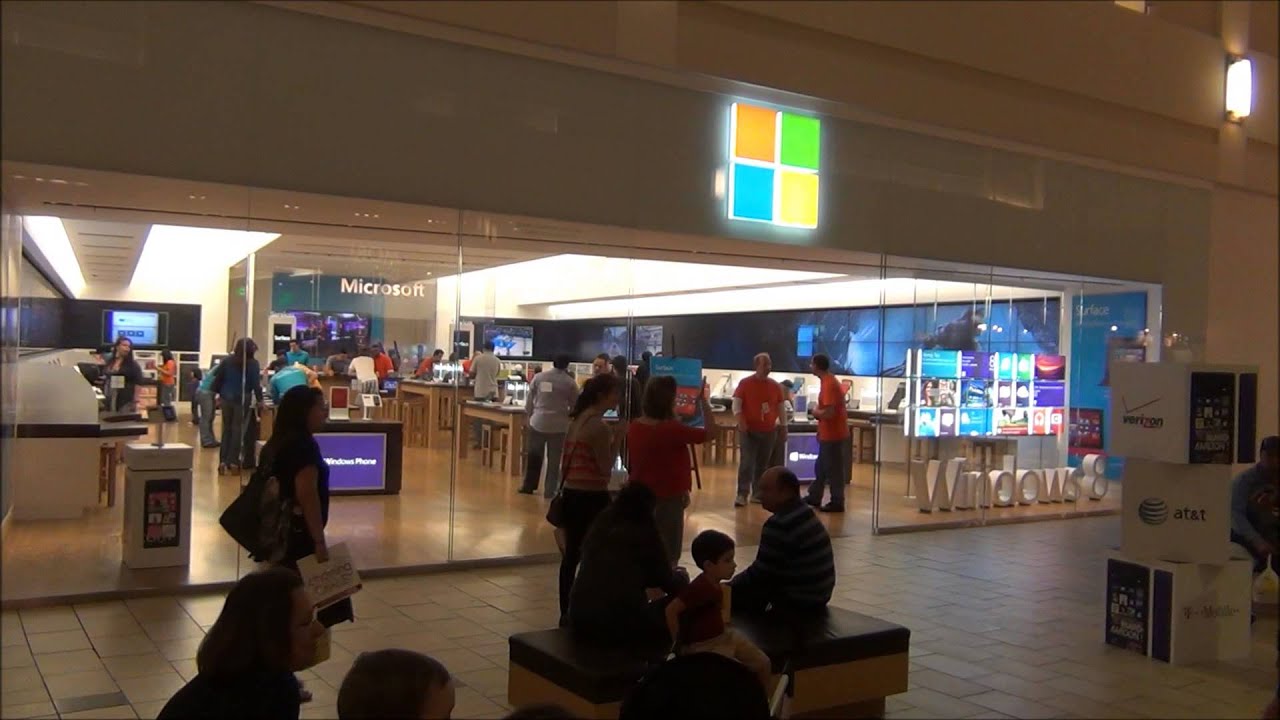 EUA Carnaval 2013 Apple Store X Microsoft Store Florida Mall