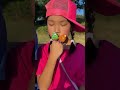 POOP CANDY💩うんち型のリングキャンディーを食べる
