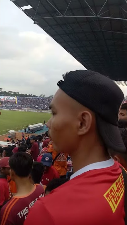 Koreo Aremania Saat AREMA Menjamu PERSIJA di std Kanjuruhan Malang