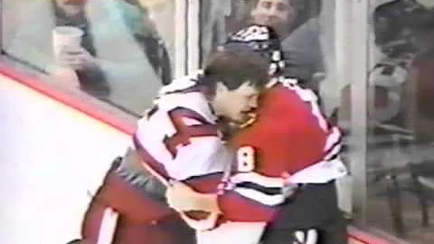 Curt Fraser vs Bob Probert Dec 4, 1987