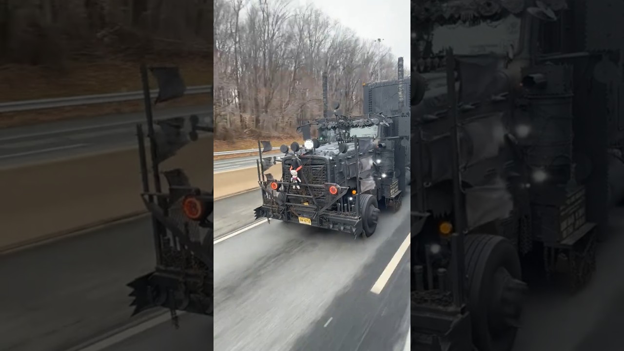 😲 Wow, Real hard rock truck 