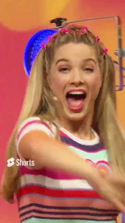 Hi-5 Christmas Party Street Song #shorts #hi5world #dancesongs
